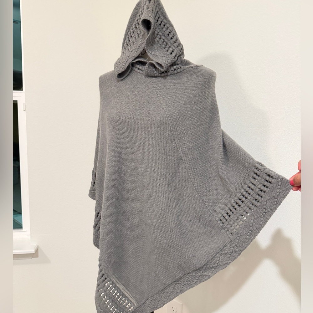 Steve Madden Hooded Poncho Knit Asymmetrical Hem Charcoal Gray Cozy Cabin Core - Picture 11 of 14